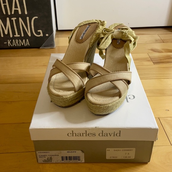 🔸 Charles David Canvas “ Dizzy” Espadrilles 7.5 - Picture 1 of 6